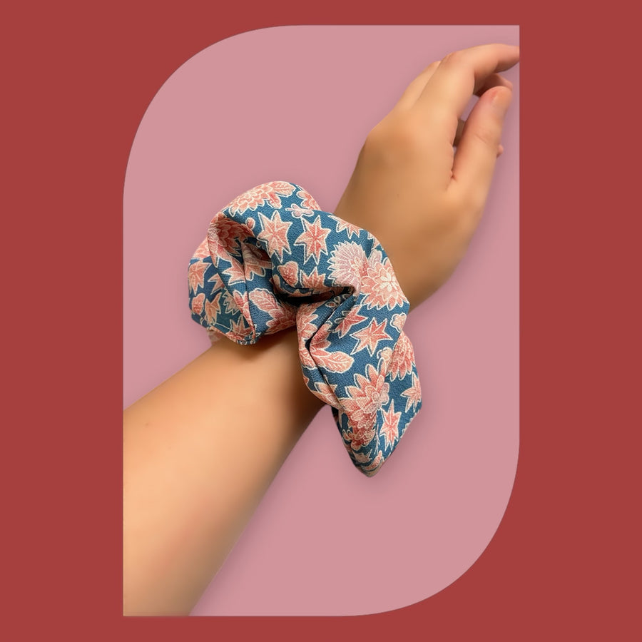 Kimono scrunchies - Blue and Pink flowers