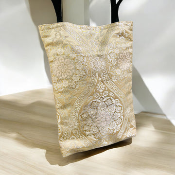 Kimono Obi tote bag -white silver pattern and black handle