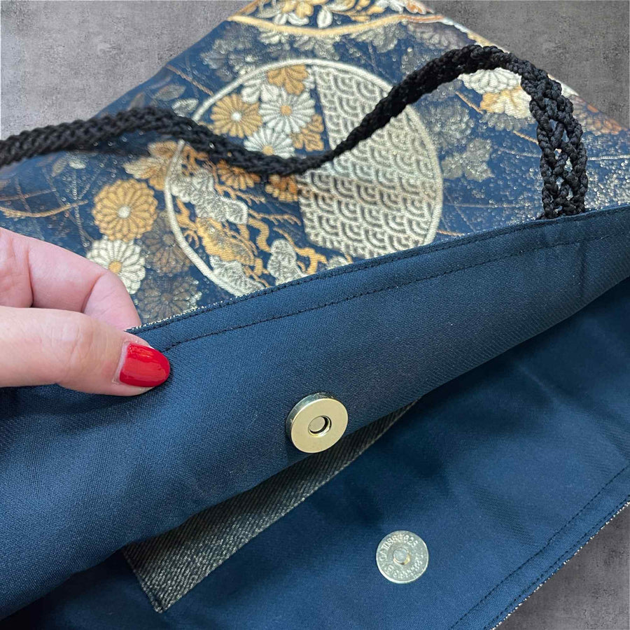 Japanese Kimono Obi Tote Bag -  Black and Gold Pattern - Black Handle