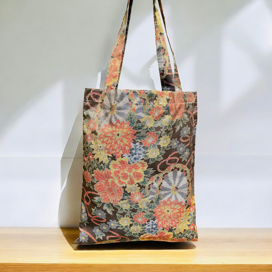 Kimono Tote Bag – Black with Floral Pattern (大島紬 Oshima Tsumugi Fabric)