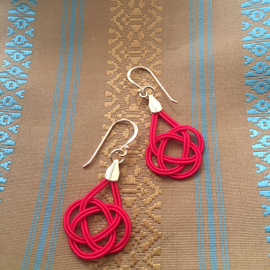 Maiko petit earrings - Japan red